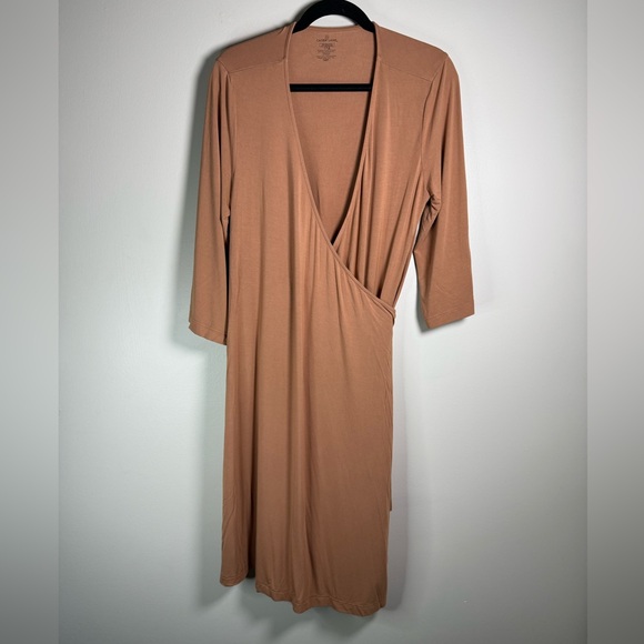 Caden Lane Other - Caden Lane Maternity Robe Women's Tan Bamboo Stretch Long Sleeve Eco Friendly